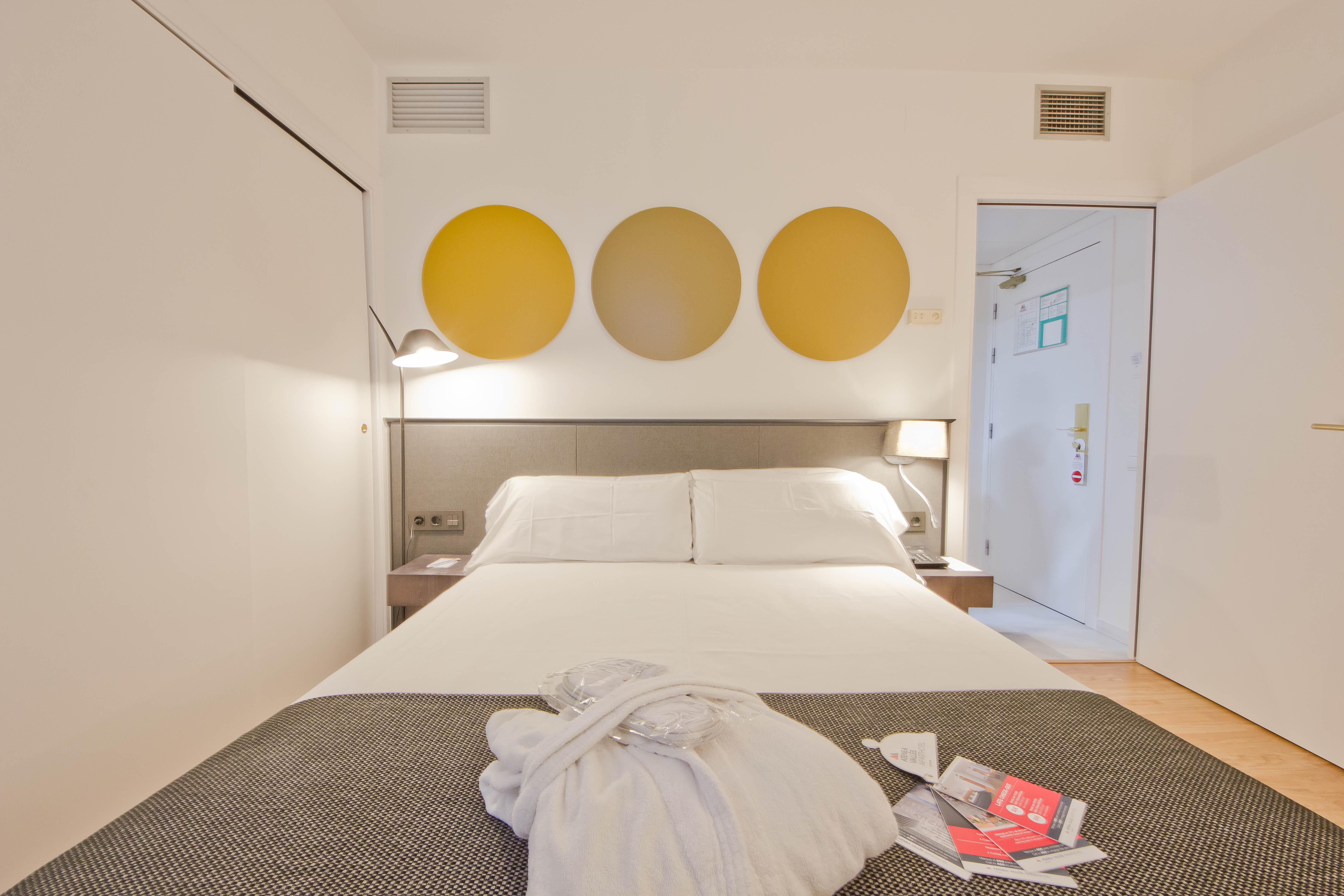 Aparthotel Atenea Valles Гранольерс Экстерьер фото
