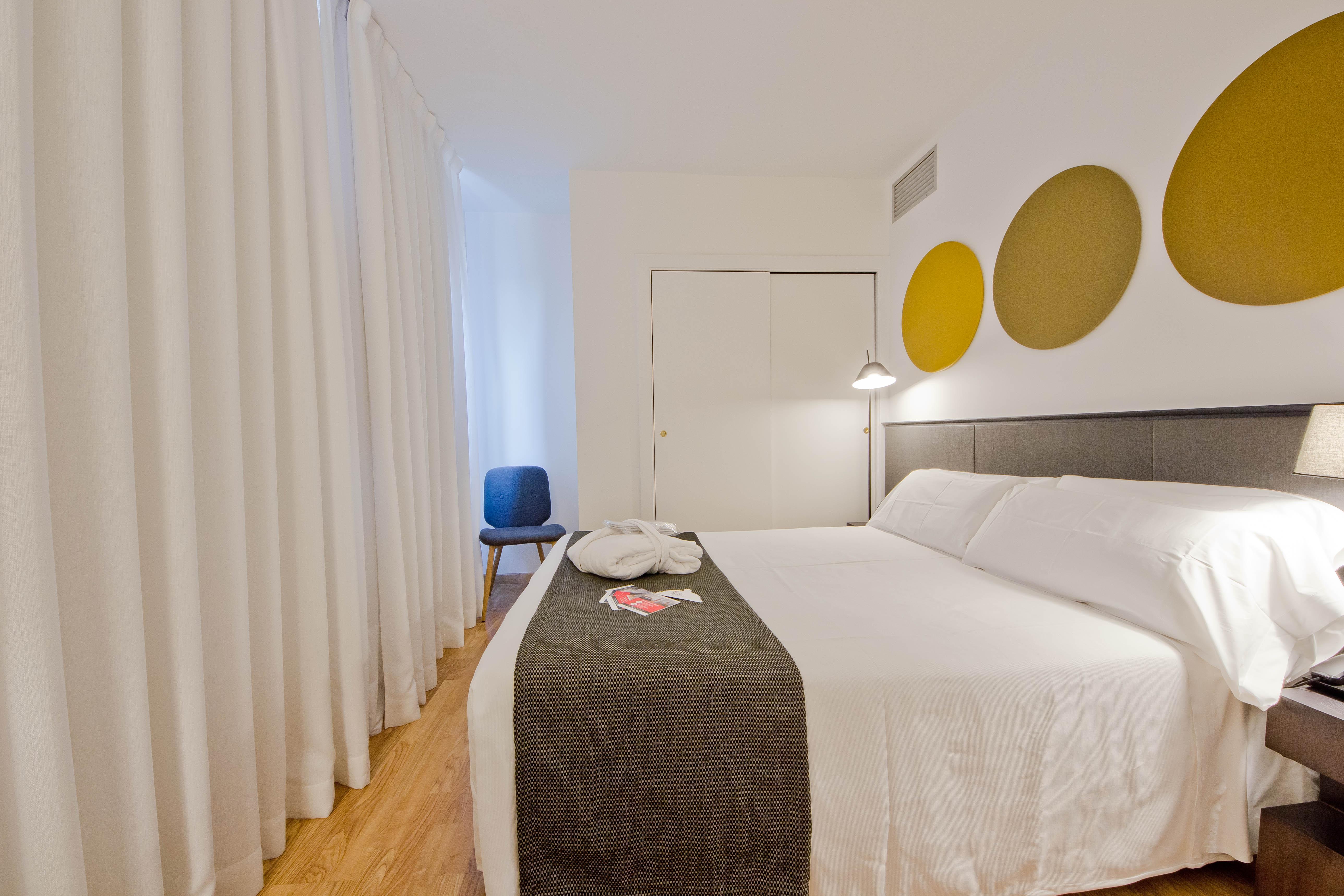 Aparthotel Atenea Valles Гранольерс Экстерьер фото