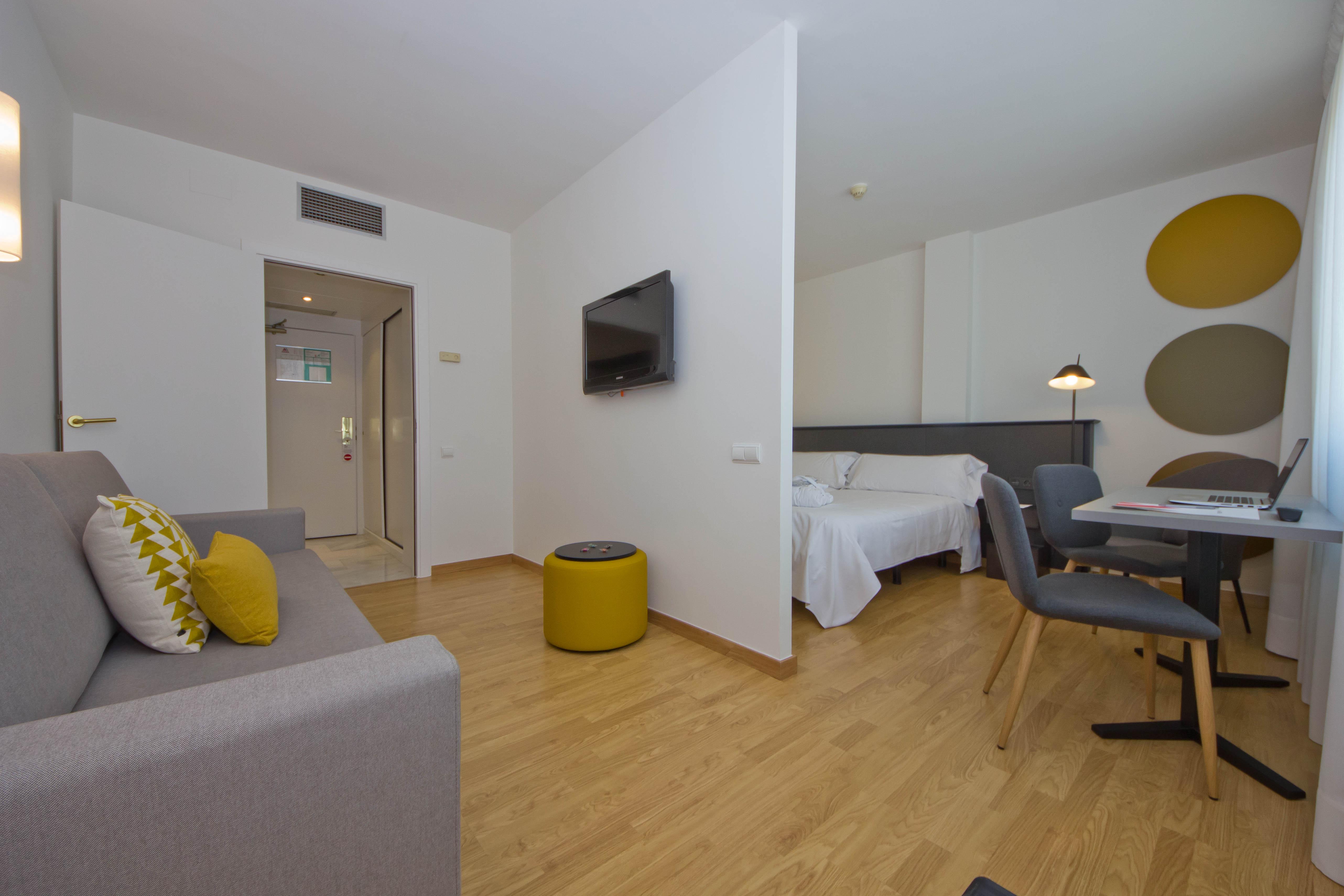 Aparthotel Atenea Valles Гранольерс Экстерьер фото