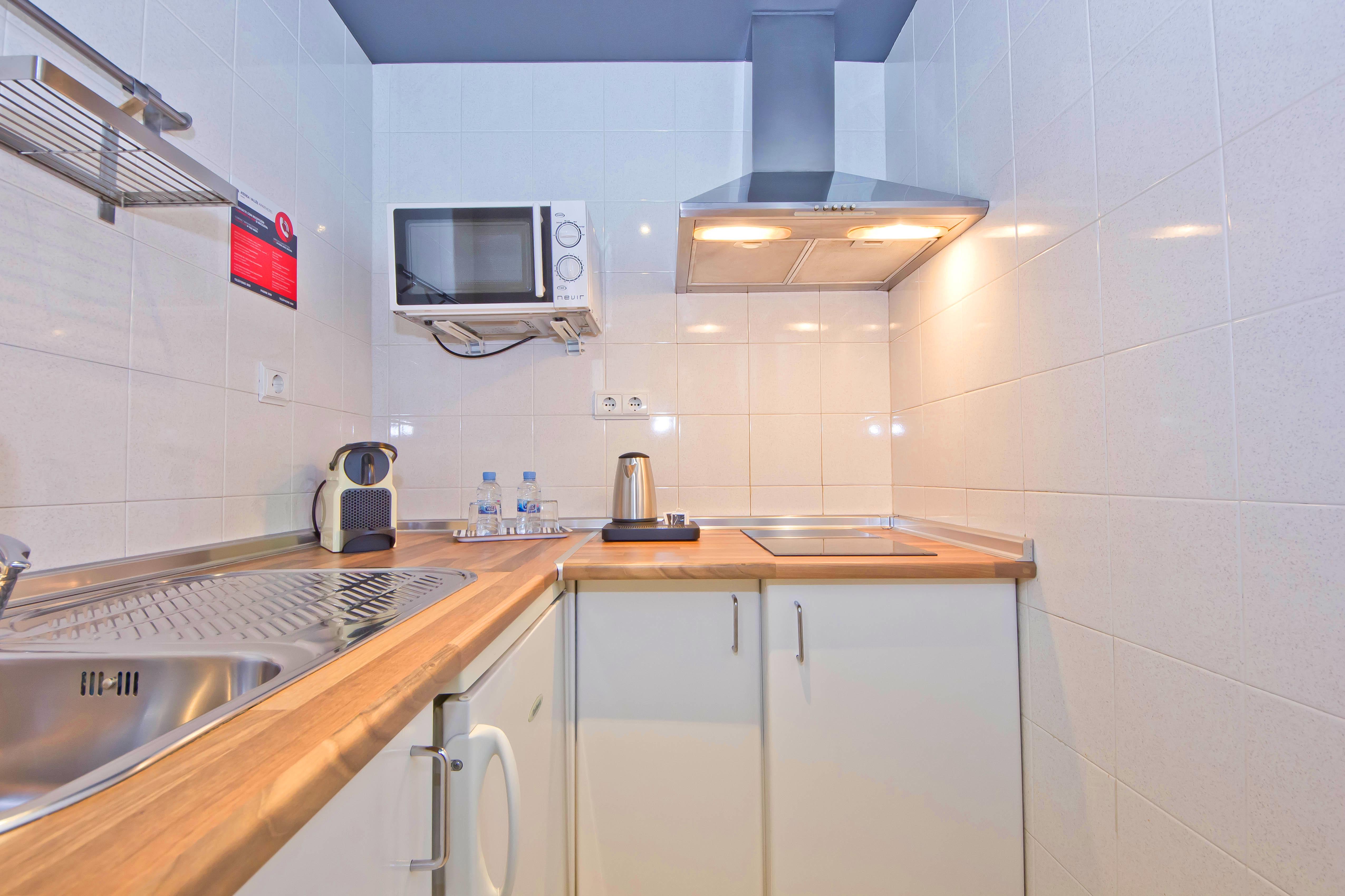 Aparthotel Atenea Valles Гранольерс Экстерьер фото