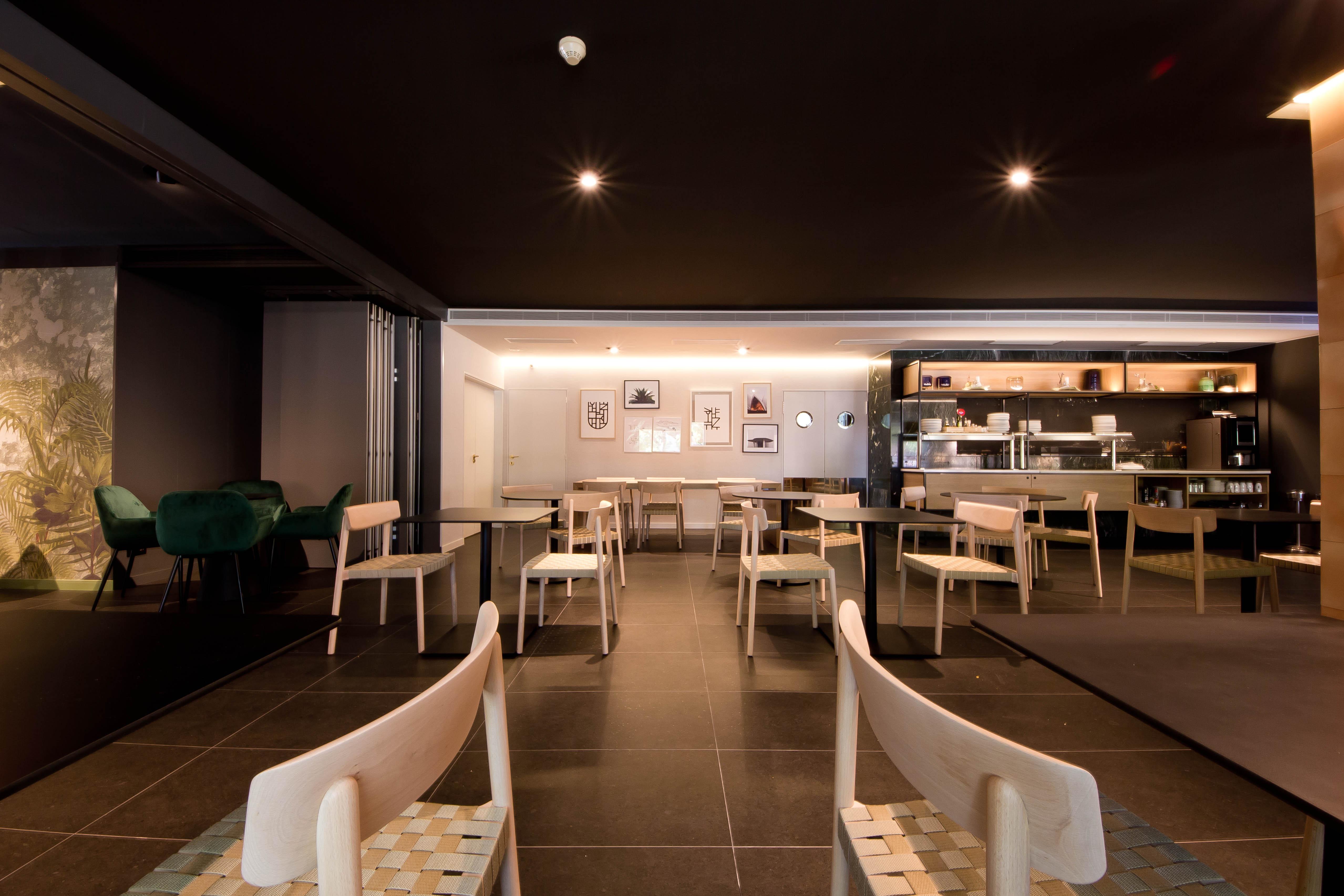 Aparthotel Atenea Valles Гранольерс Экстерьер фото