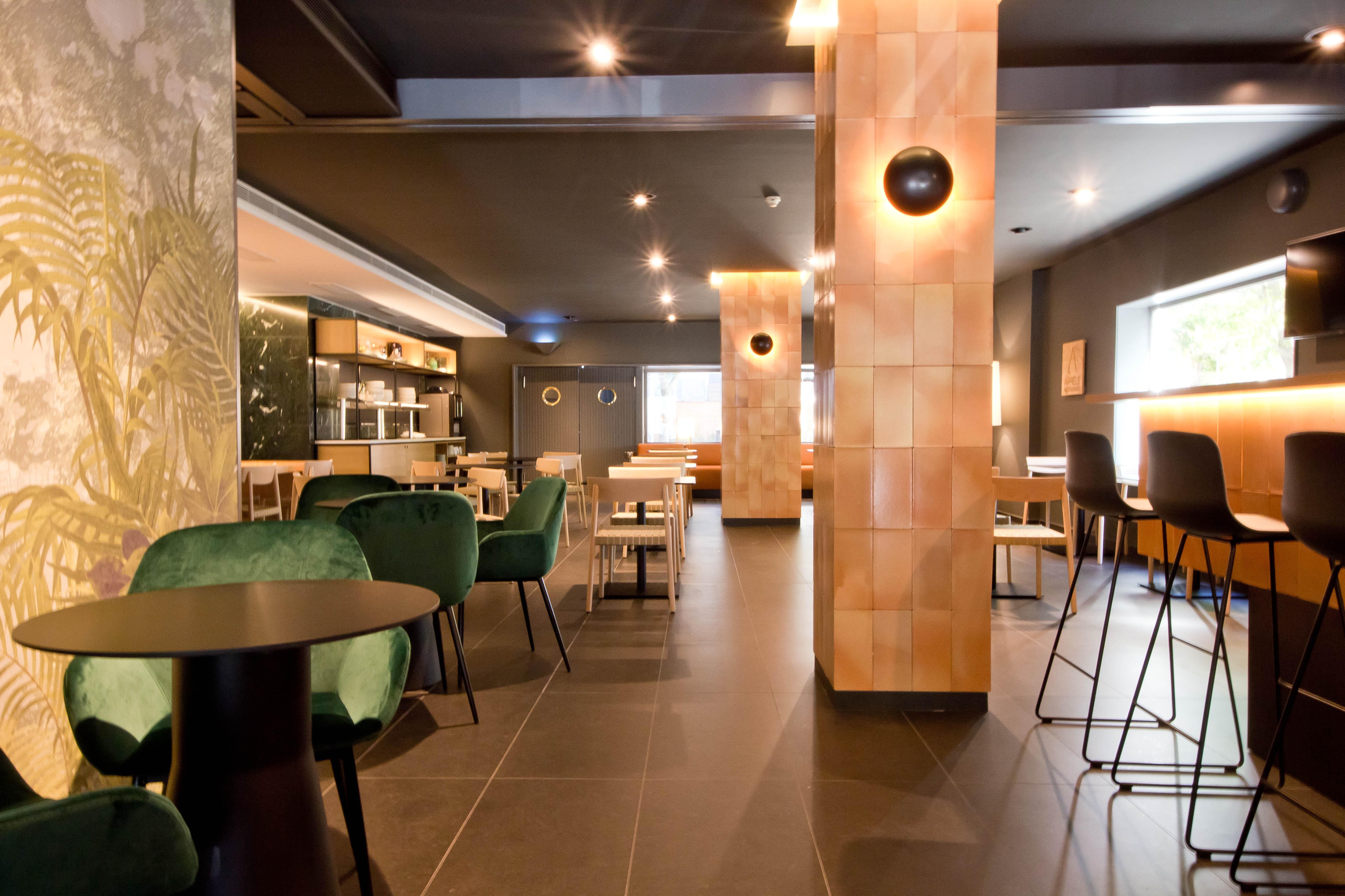 Aparthotel Atenea Valles Гранольерс Экстерьер фото